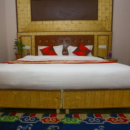 Hotel Nubra Residency Charasa Екстер'єр фото