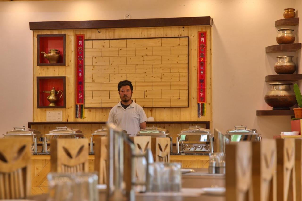 Hotel Nubra Residency Charasa Екстер'єр фото