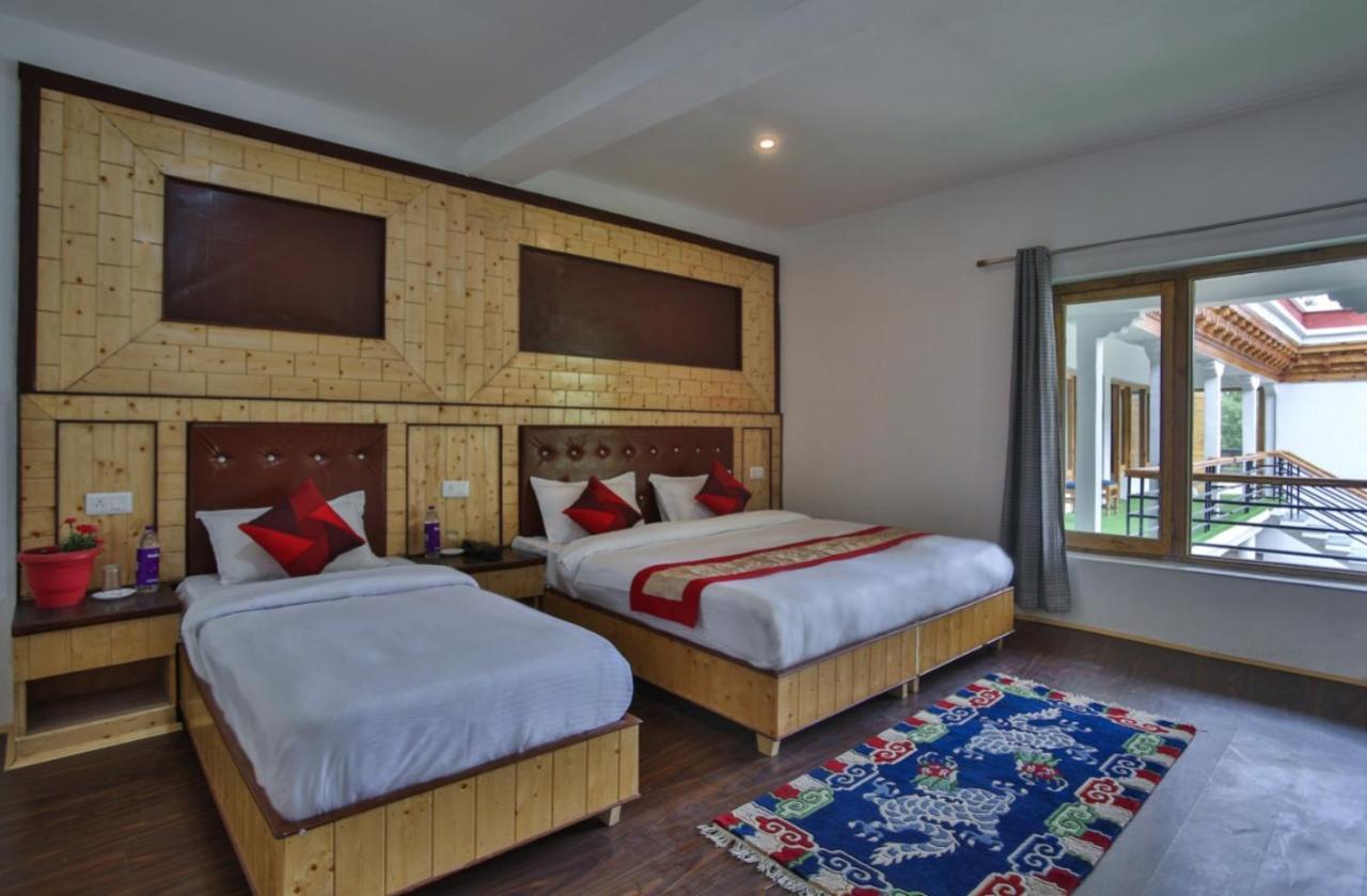 Hotel Nubra Residency Charasa Екстер'єр фото