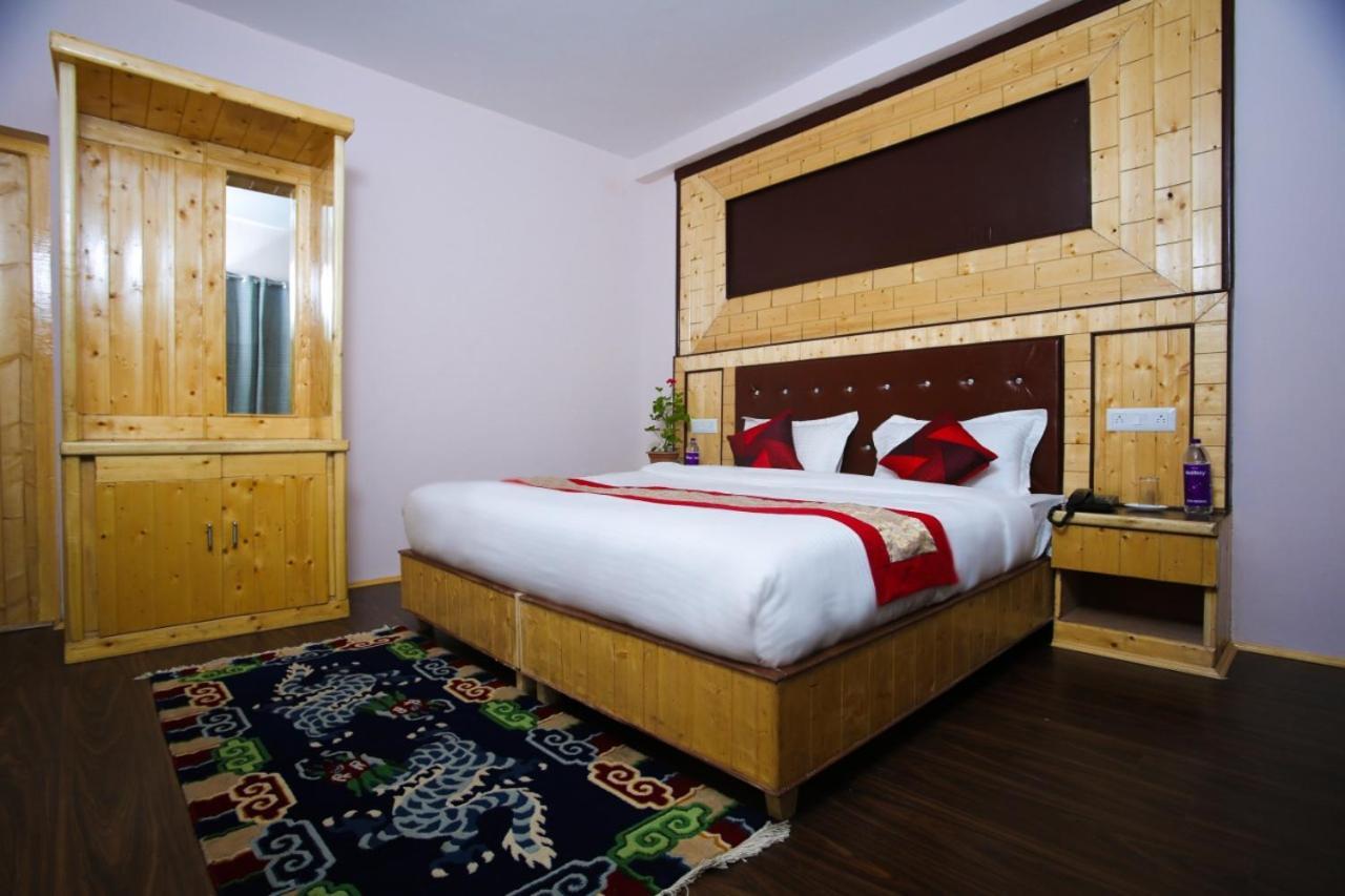 Hotel Nubra Residency Charasa Екстер'єр фото