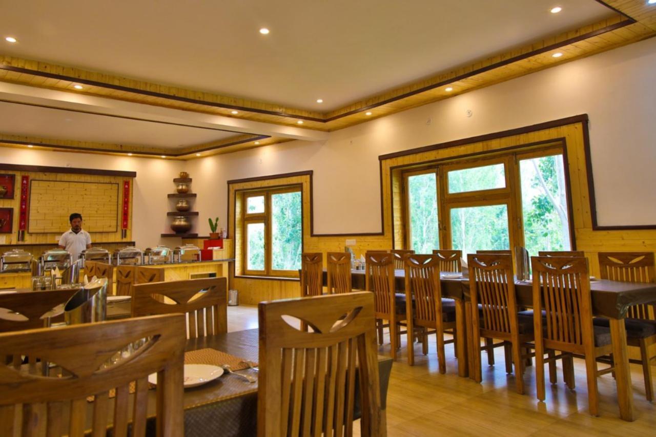 Hotel Nubra Residency Charasa Екстер'єр фото
