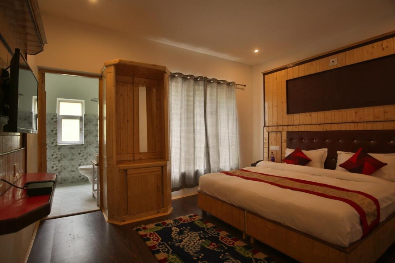 Hotel Nubra Residency Charasa Екстер'єр фото