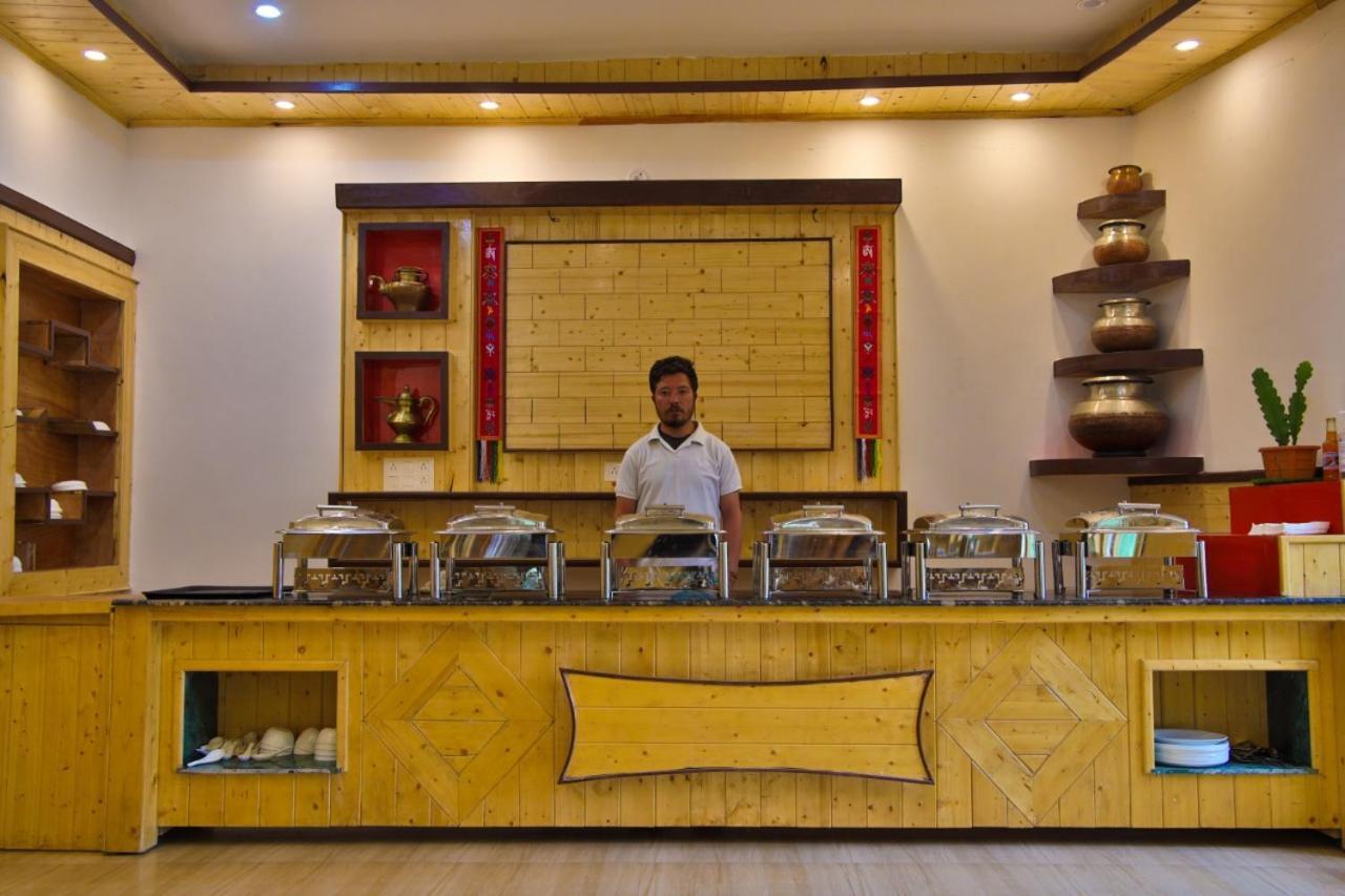 Hotel Nubra Residency Charasa Екстер'єр фото